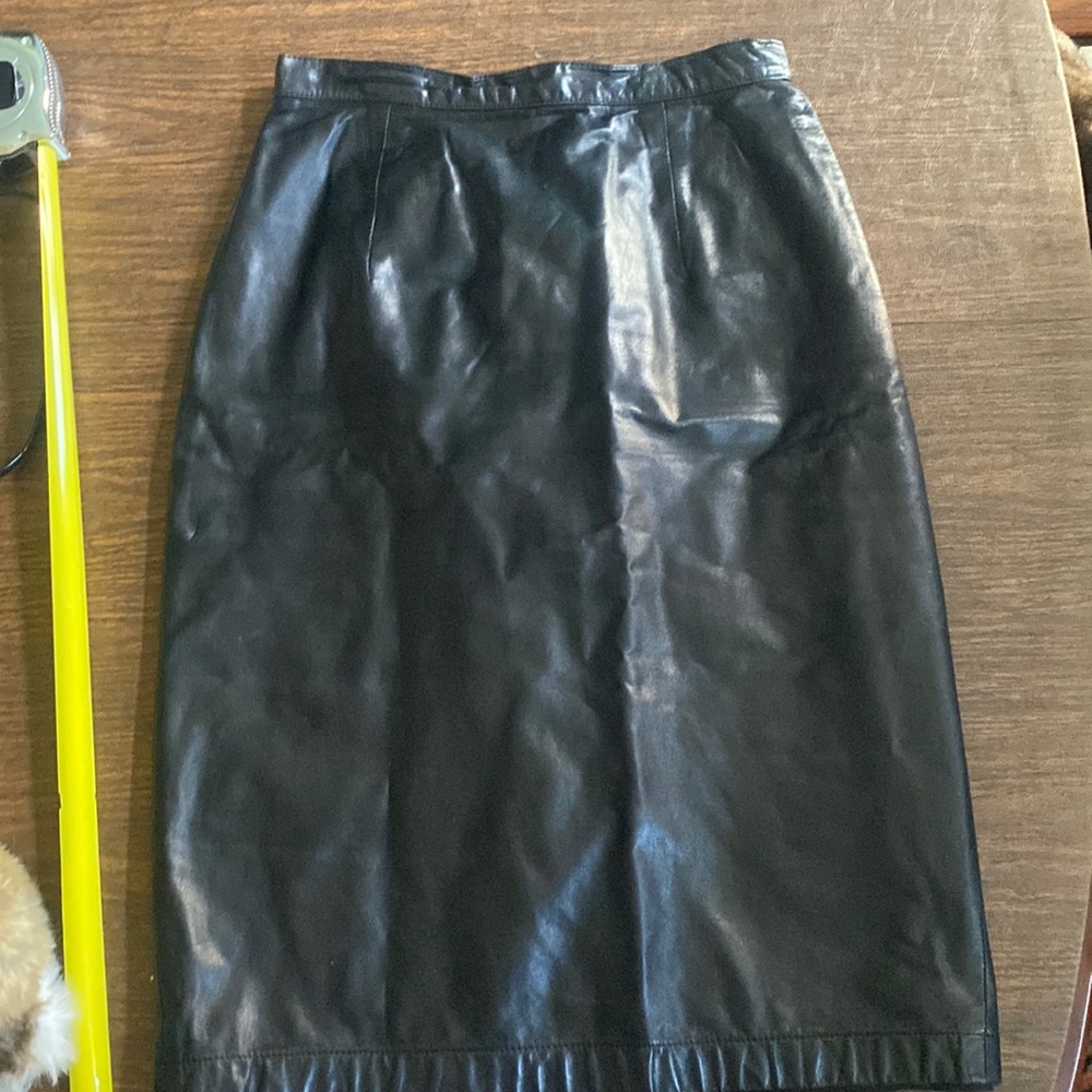 Vintage! Black leather skirt. Size 8. By Tannery West